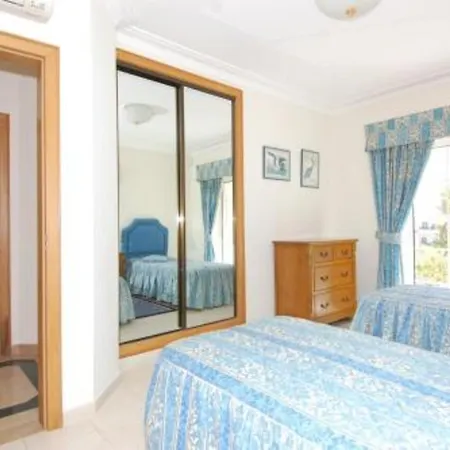 Presa De Moura Carvoeiro (Lagoa)