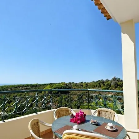 Presa De Moura Semesterpark