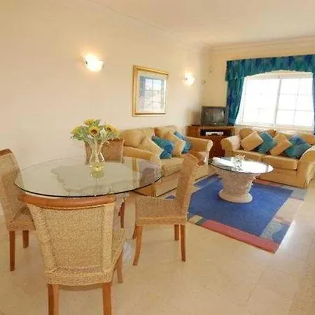 Presa De Moura 홀리데이파크 카르보에이루