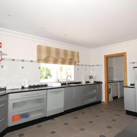 Presa De Moura Semesterpark 4*