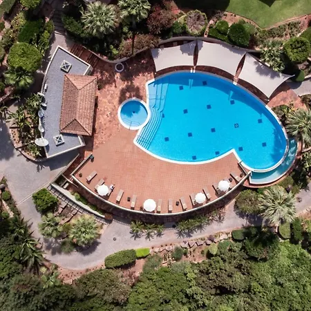 Presa De Moura Carvoeiro (Lagoa)